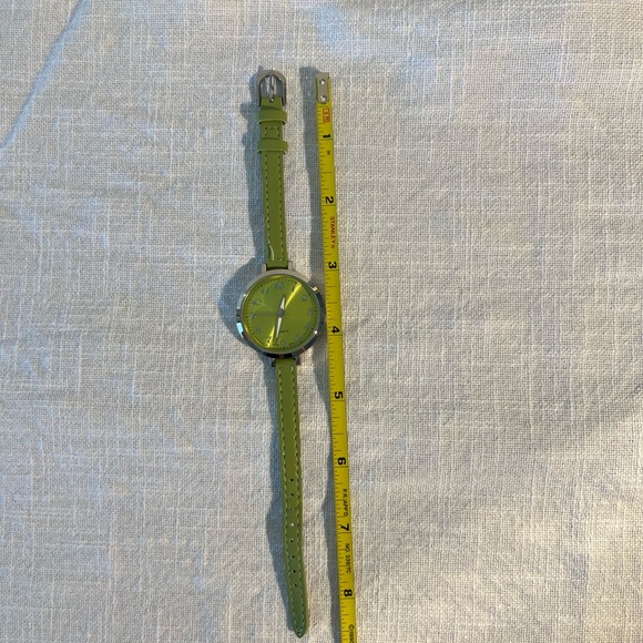 Quartz Women’s Watch - Picture 2 of 5